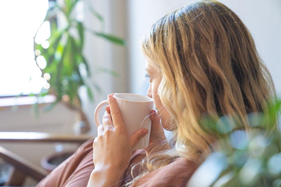 Ask An SEO: Is It Better To Refresh Content Or Create New Pages? via @sejournal, @rollerblader